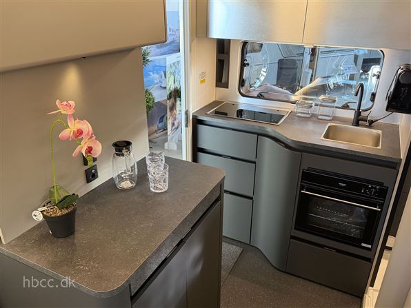 Adria Action 391 LH Sport